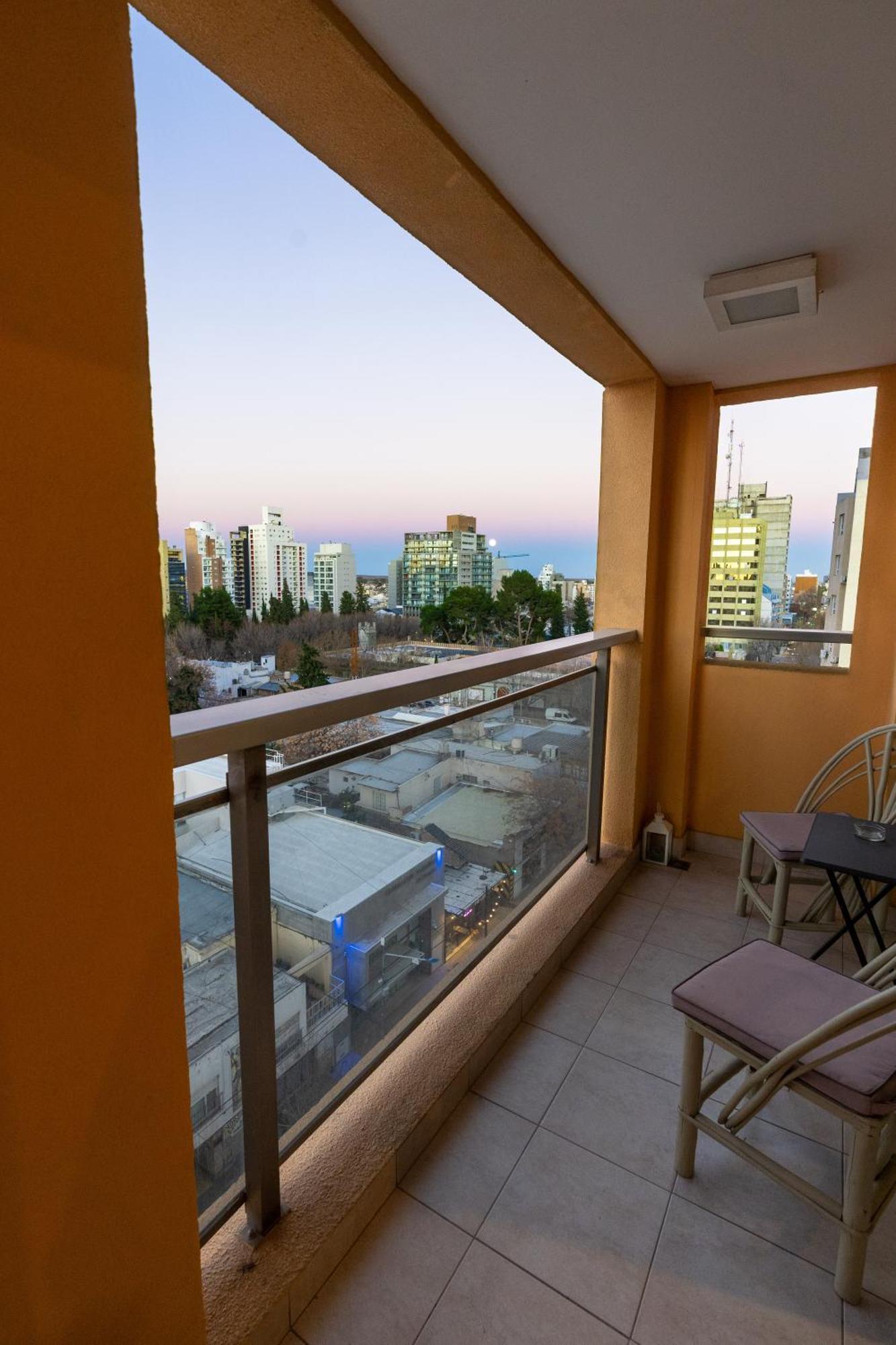 Centrico 2 Dorm Balcon Con Parrilla Opcion Cochera Apartamento *