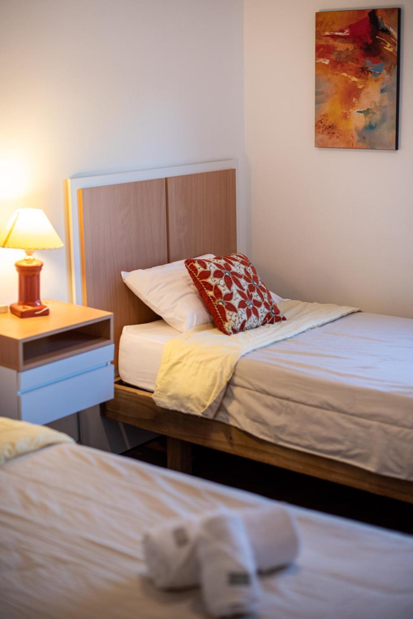 Apartamento Centrico 2 Dorm Balcon Con Parrilla Opcion Cochera Neuquén